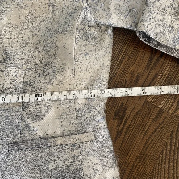 CAbi chalet silver and cream blazer - Picture 5 of 5